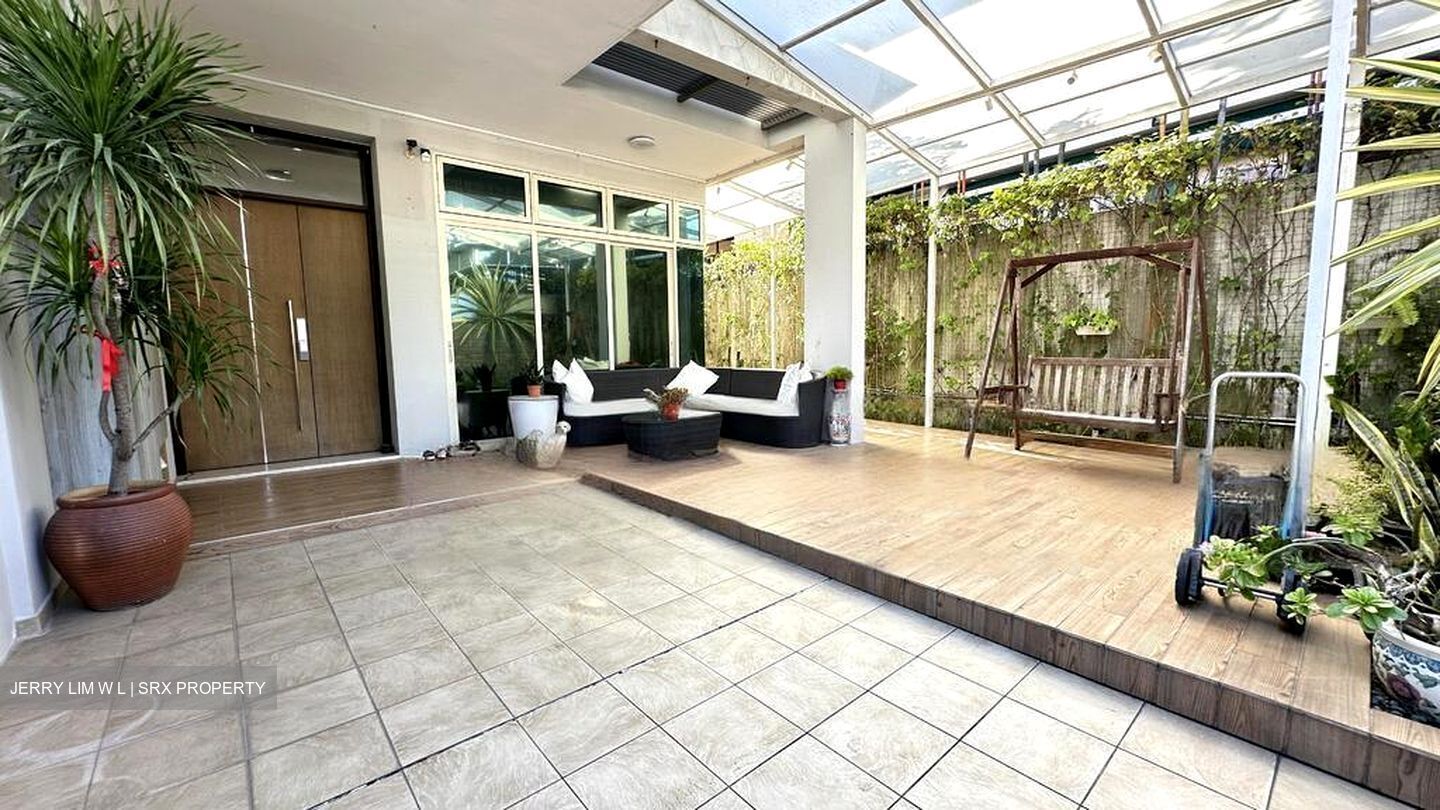 Este Villa (D28), Terrace #454540251